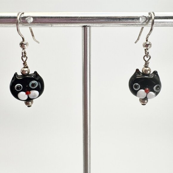 Silver Tone Black & White Enamel Kitty Cat Dangle Earrings Size 1.25" Length - Picture 1 of 9